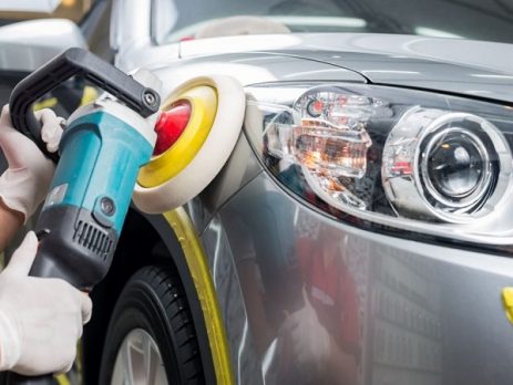 Đánh bóng xe hơi tại AutoWash